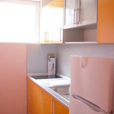 Tangra Guest house